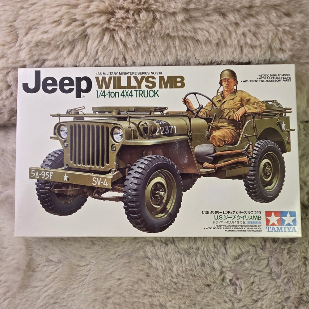 Tamiya 35219 1/35 Jeep Willys MB WWII Military Model Kit